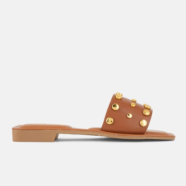 Beige flat sandals